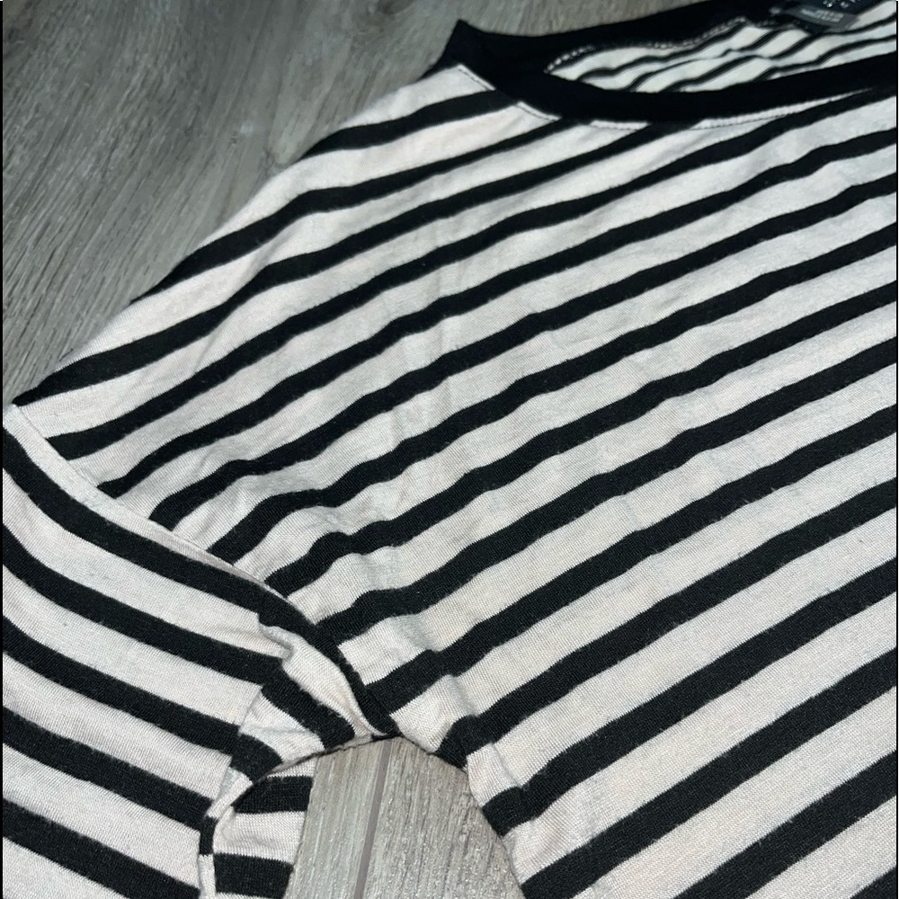 Sparkle & Fade Striped Elbow Sleeve Shirt Small Black Cream - Picture 10 of 13